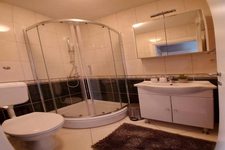 Villa Neda -  Standard One Bedroom Apartment with Balcony A1 (7543772)-Bathroom