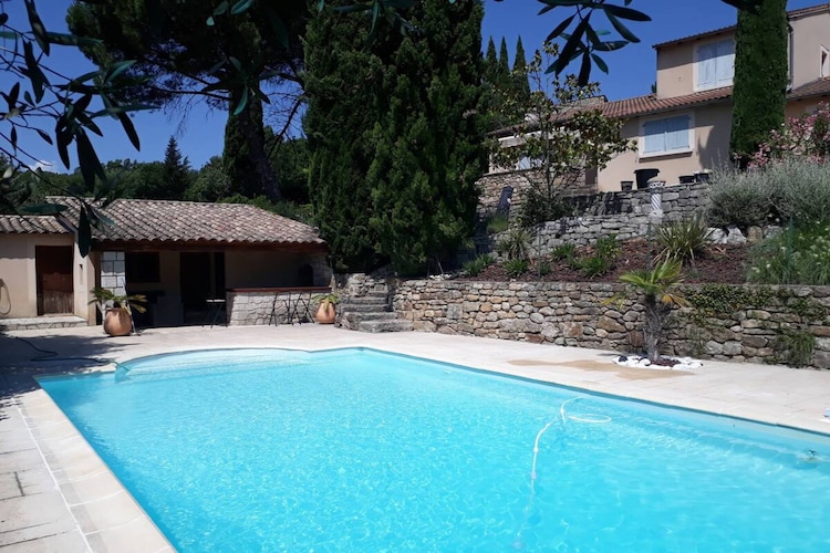 Villa FAMORI op 5 minuten van het Village des Vans