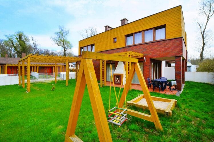 Komfortables Ferienhaus mit privatem Garten, nahe  Ferienpark in Polen