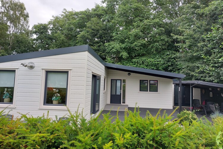 Gezellige luxe chalet in Appelscha in een heerlijke omgeving.