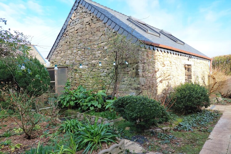 Granitsteinhäuschen  in Saint-Pol-de-Léon, foto 11