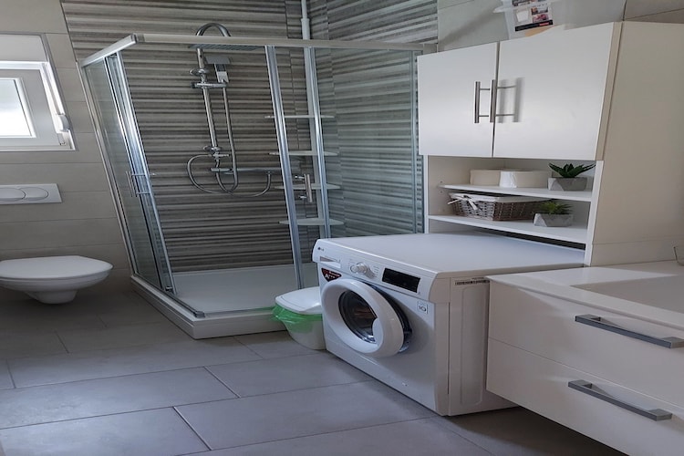 Apartment Villa Louminos - Two Bedroom Apartment with Terrace and Sea View-Salle de bain