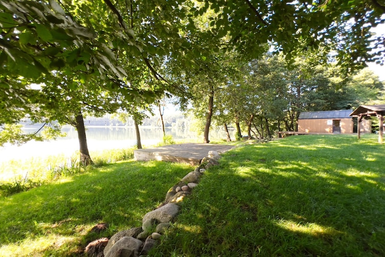 Dom wakacyjny w Starych Czaplach z dużą sauną-Waterzicht