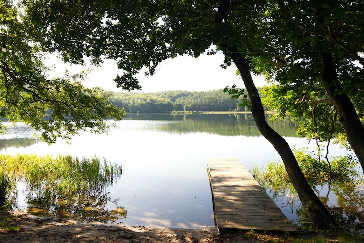 Dom wakacyjny w Starych Czaplach z dużą sauną-Waterzicht