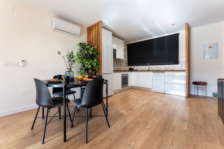 CT 247 -  Faro's Paradise Colors in Torremolinos-Salle à manger