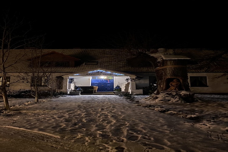 Dworek w Bełcznej-Exterieur winter