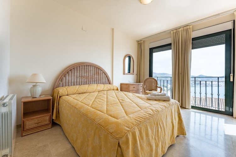   CT 237 GR - Carmenes Dream - Incredible Views