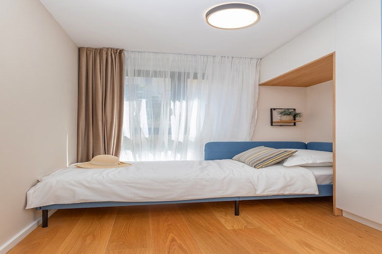 Apartmá Apartment Floramye  - Three Bedroom Apartment with