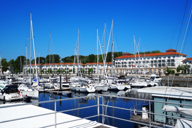  Hausboot Family & Friends LP 4 / 3 Personen