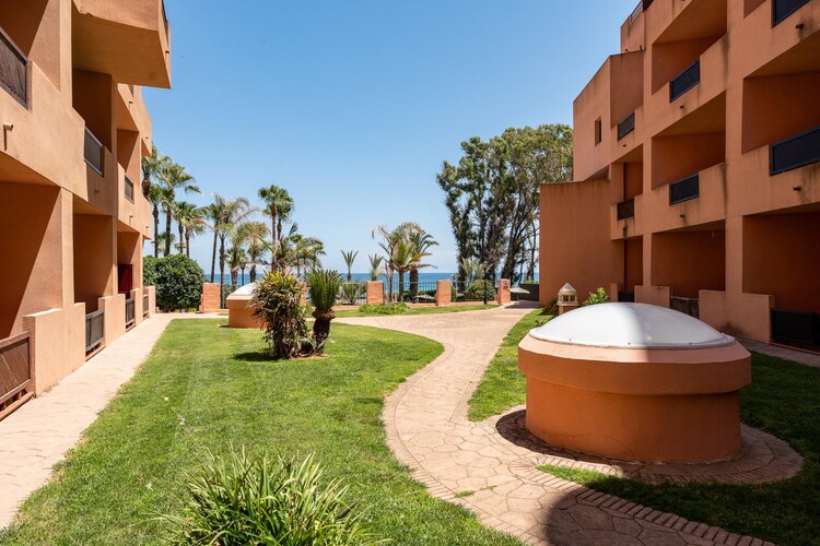 Lejlighed CT 240 - Beachfront Apartment -Don Juan Manilva