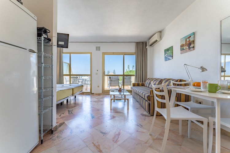   CT 103 - Faro's Romana Playa Studio 142