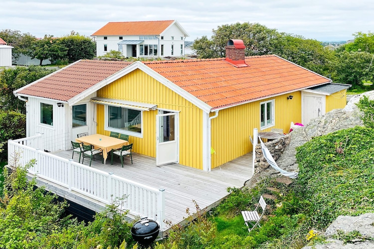 Ellös