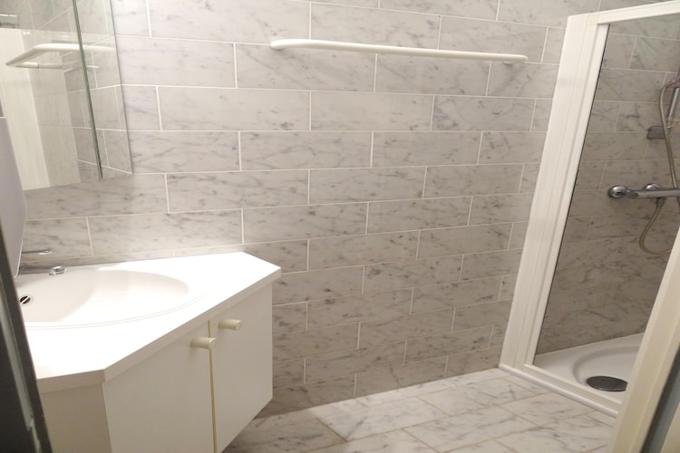 CASINO AB A0403GAR-Badezimmer