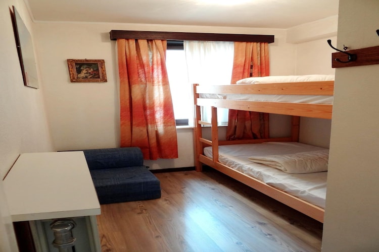 SUNFLOWER 301-Schlafzimmer