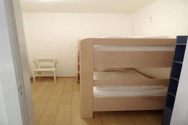 SCORPIO BI 0402GAR-Slaapkamer