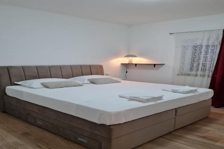 Luxury apartment Ani - Three Bedroom Apartment with terrace and Swimming pool-Slaapkamer