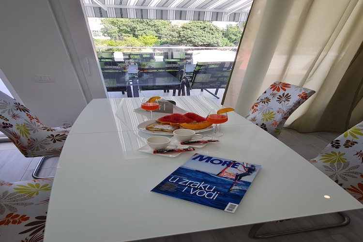 Luxury apartment Ani II  - Two Bedroom Apartment with Terrace-Eetkamer