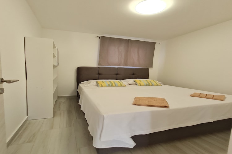 Luxury apartment Ani II  - Two Bedroom Apartment with Terrace-Slaapkamer