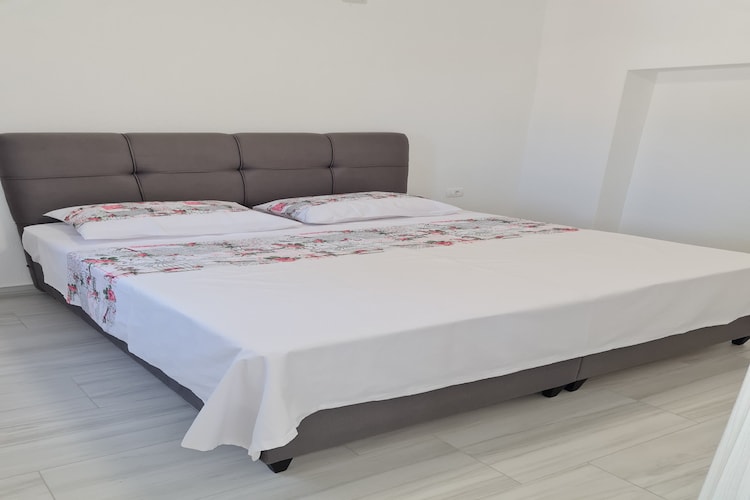 Luxury apartment Ani II  - Two Bedroom Apartment with Terrace-Slaapkamer