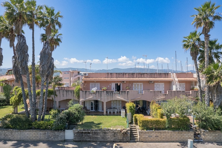 Appartamento Casa Maralis 4 Pers Furnari
