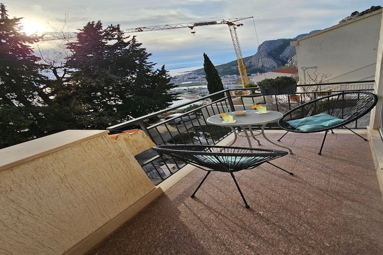 Holiday Home Sunrise - Three Bedroom Holiday Home-Terrasbalkon