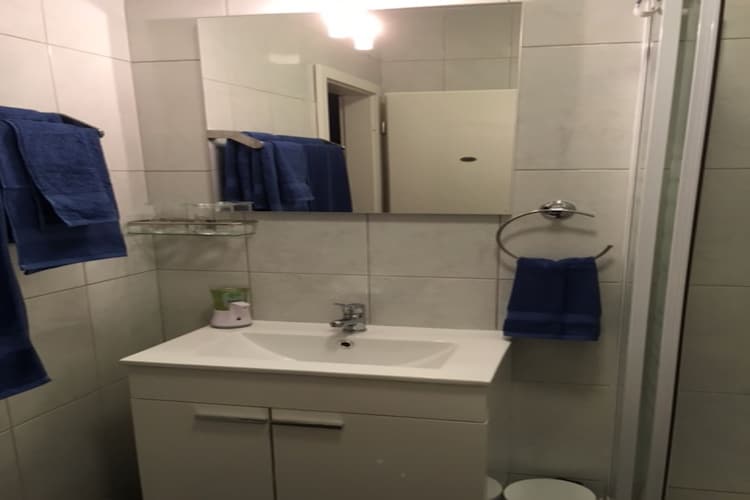 S&A Apartment - Two bedroom Apartment with Balcony-Bathroom