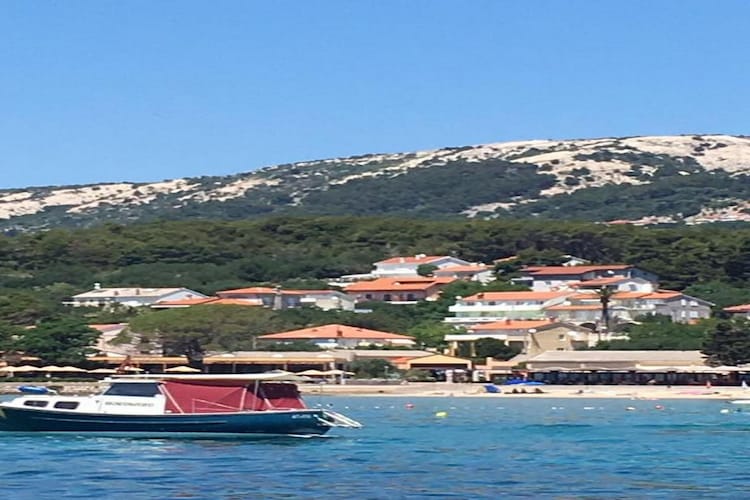 Apartman Daniela - Two Bedroom Apartment with Terrace and Sea View-Ambiance