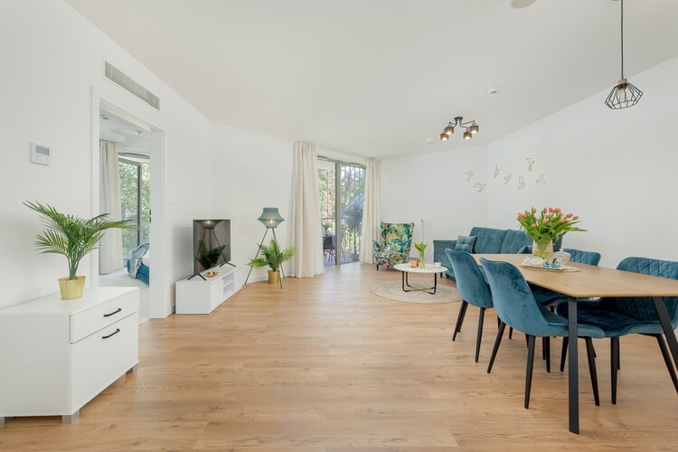 Beachfront apartment with indoor pool and sauna
