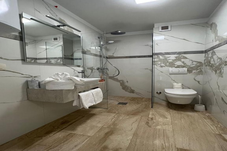 Villa Marija - Two Bedroom Apartment with Sea View (5)-Outdoor