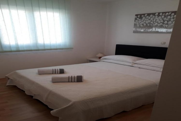 Apartments Mlikota - Two Bedroom Apartment with Terrace - A1 59671 1-Chambre