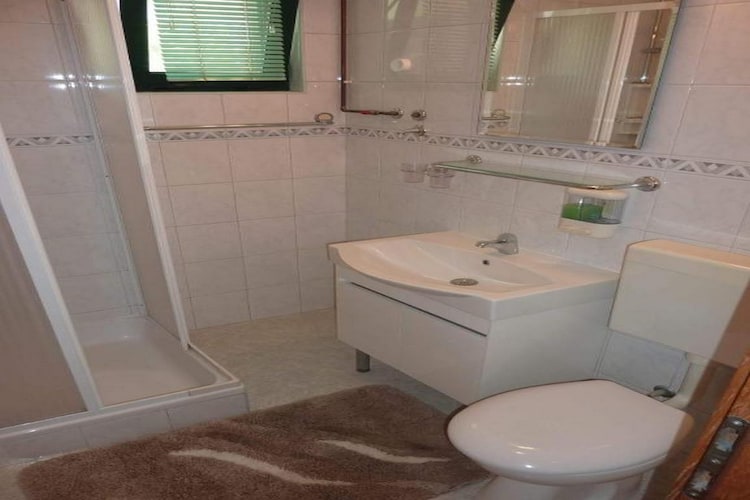 Apartments Mlikota - Two Bedroom Apartment with Terrace - A1 59671 1-Salle de bain