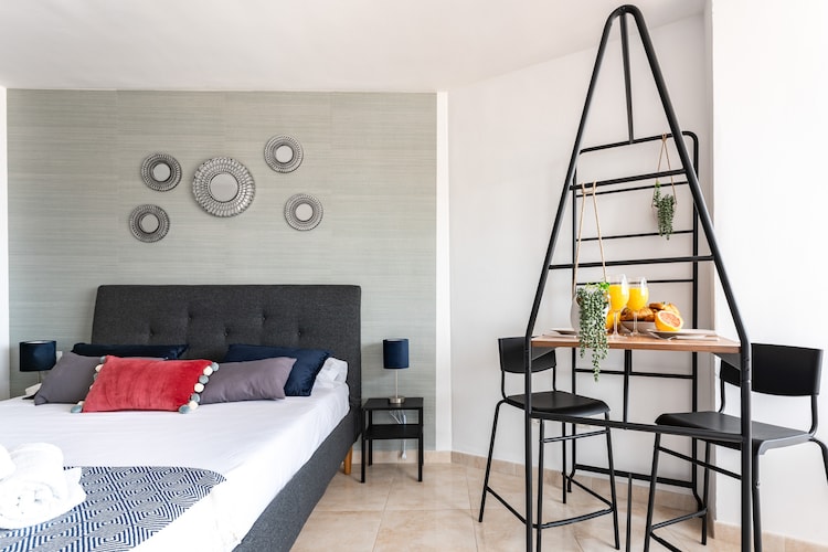 CT 301 - Faro's Fuengirola Centro Studio-Slaapkamer