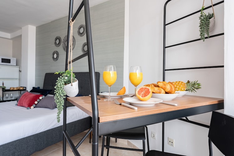 CT 301 - Faro's Fuengirola Centro Studio-Slaapkamer