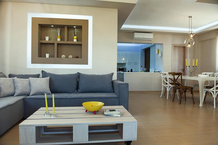 Holiday villa with hot tub