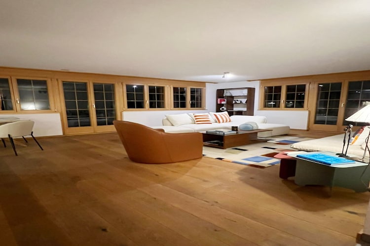 Great apartment close to the romantic Arnen lake-Woonkamer