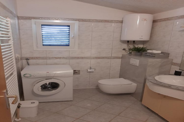 Apartments Marko- Superior Two Bedroom Apartment with Terrace and Sea View (A4+2)-Badezimmer