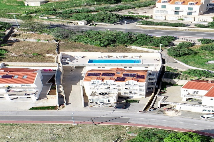 Villa Samba - Two Bedroom Apartment with Balcony and Sea View-Ambiance