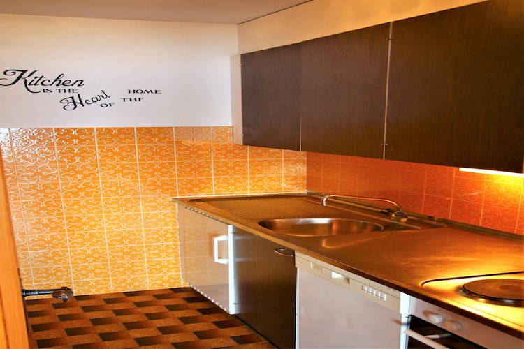 Mont-Rouge E 012 - VIEW apartment 6 pers-Kitchen