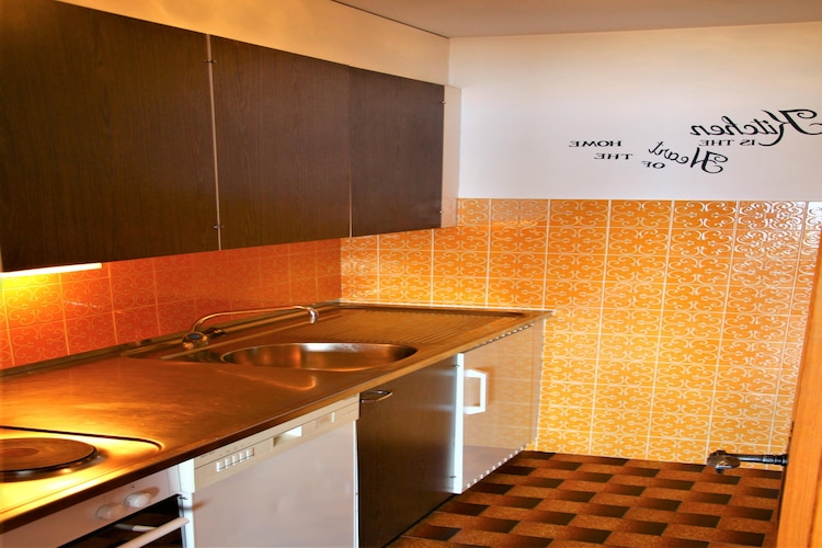 Mont-Rouge E 012 - VIEW apartment 6 pers-Kitchen