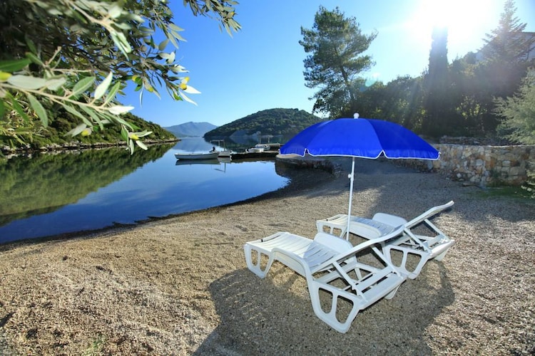 Apartments Villa Cebalo Korčula - Two Bedroom Apartment with Terrace and Sea View  LANA-Ambiente
