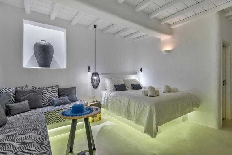 Aqua Suites I