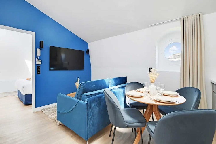 Geweldig apart 1BR/4P - Voltaire / Nation - 1