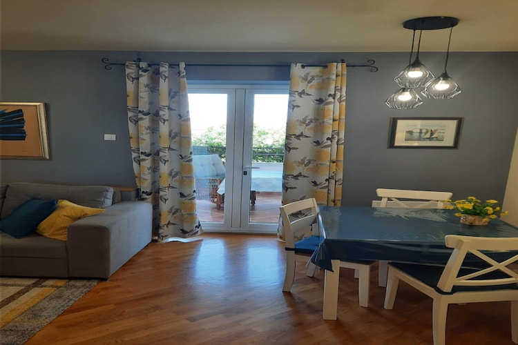 Premium apartment Sunny-Woonkamer