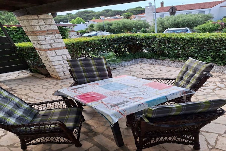 Apartment Erna in Porec, Istria-Terrassenbalkon