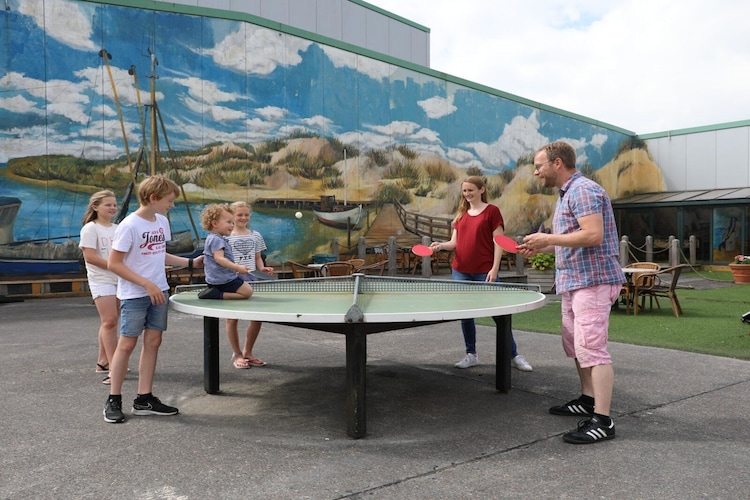 Familienzimmer mit Alkoven / Belegung 1-2 Personen-Parkfaciliteiten