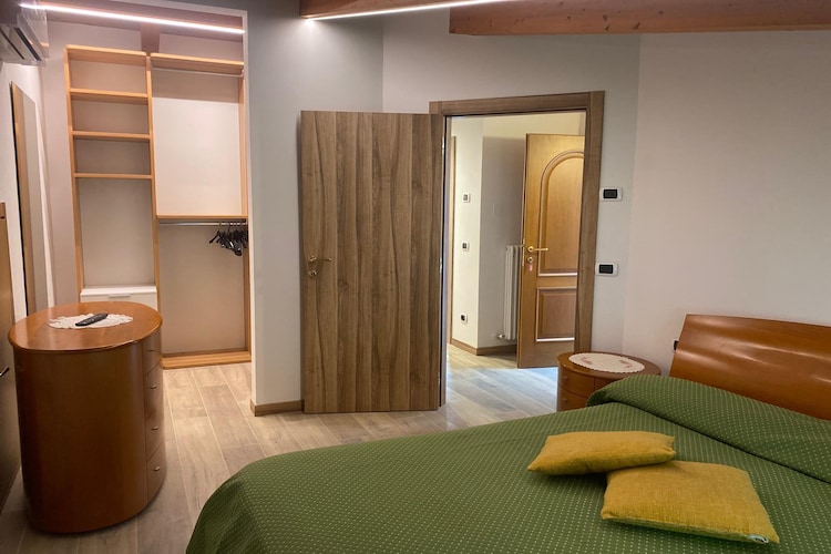 Residence Villa Gianna Limone sul Garda - Trilo Mansarda 2 pax-Slaapkamer
