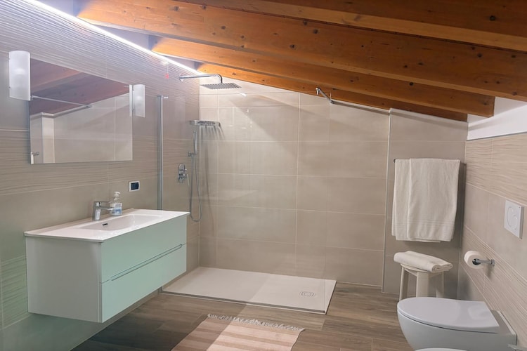 Residence Villa Gianna Limone sul Garda - Trilo Mansarda 2 pax - Badkamer
