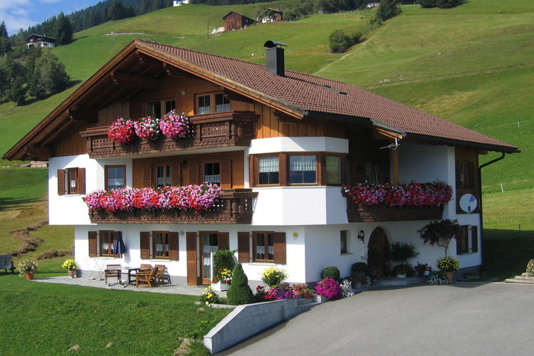 Vakantiehuizen Oostenrijk | Vorarlberg | Appartement te huur in Bartholomaberg   met wifi 4 personen