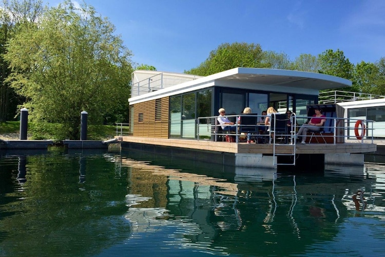 Floating 44 / Boot 5 / 4 Personen-Buitenkant zomer