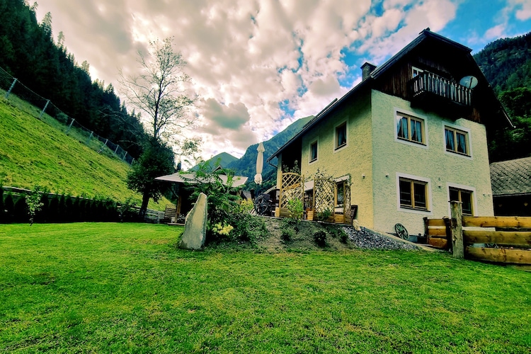 Ferienhaus Krapflgeusche-Terrasbalkon